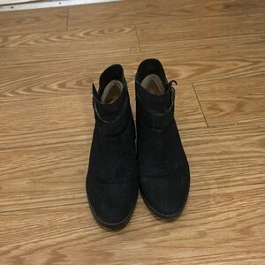 Like new authentic Michael kors boots